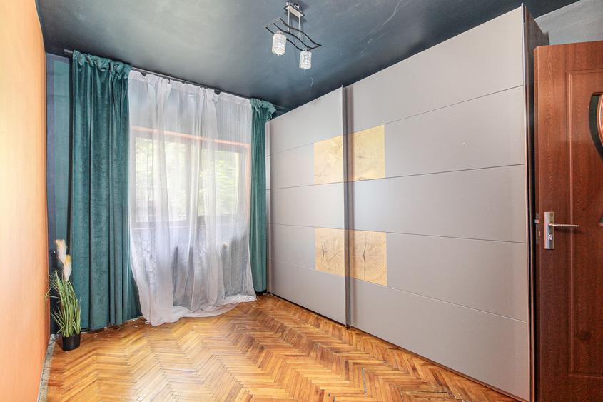 Apartament cu 3 camere decomandat, mobilat în Zorilor