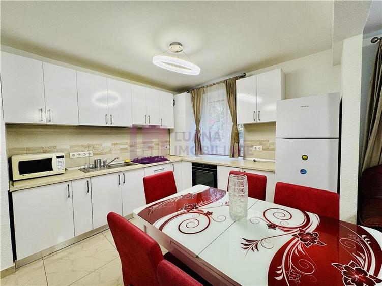 Apartament cu 3 camere decomandat, mobilat în Hipodrom 2
