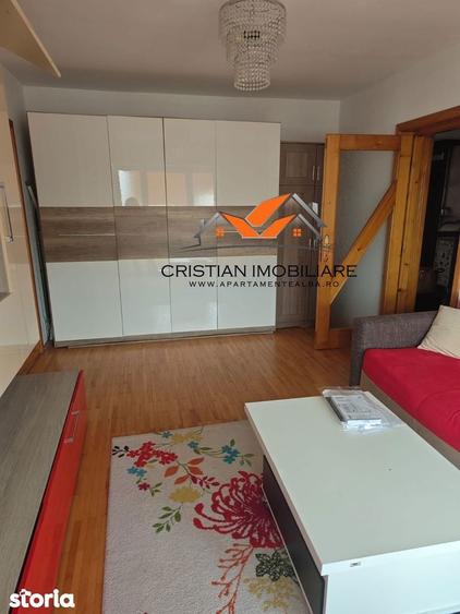 Apartament cu 2 camere semidecomandat în Cetate