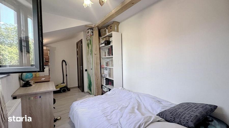 Casă cu 5 camere cu Teren 517 Mp în Dârste