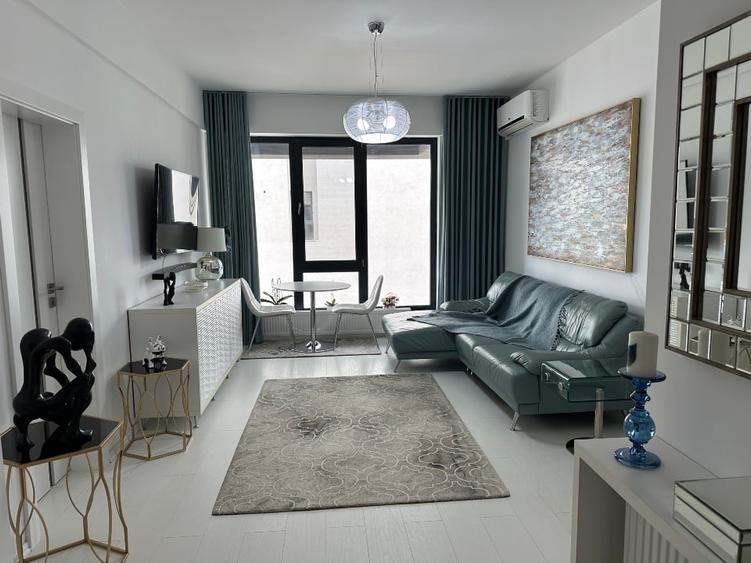 Apartament cu 3 camere decomandat, mobilat în Tomis Nord