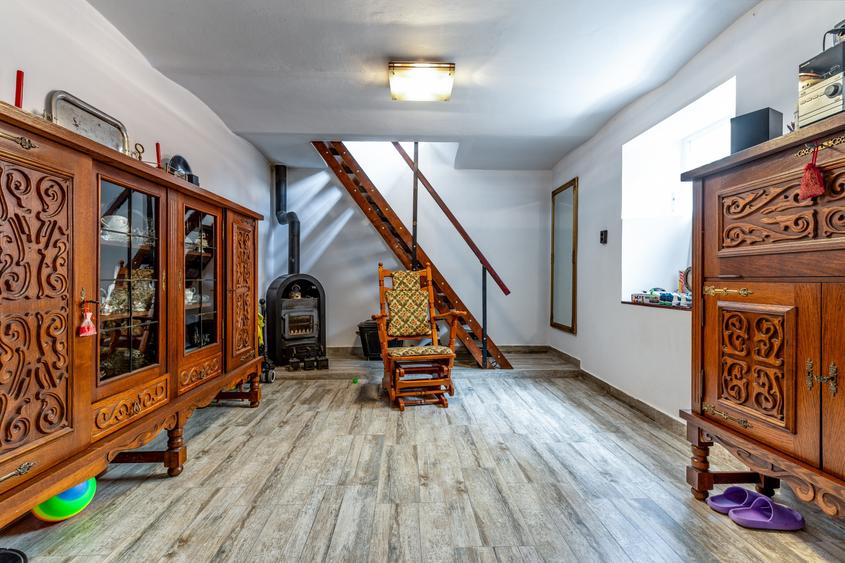 Duplex cu 5 camere cu Canalizare în Andrei Mureșanu