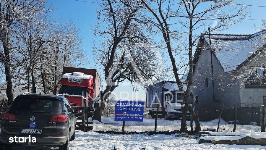 Teren de 3047 mp, în Central