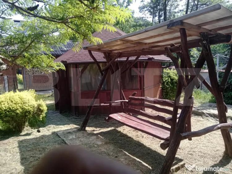 Casă cu 5 camere cu Teren 745 Mp în Central