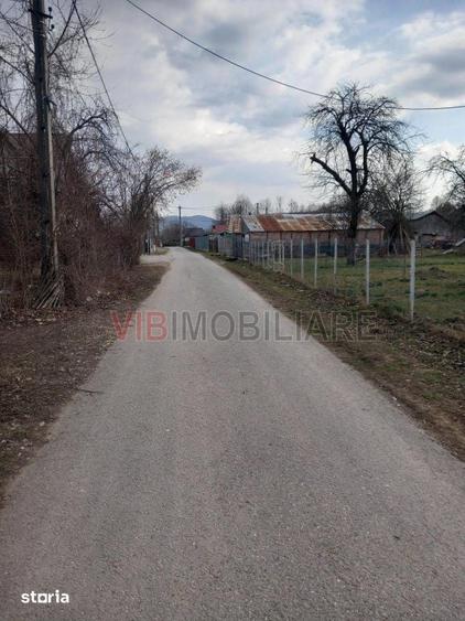 Teren de 2898 mp, în Brebu