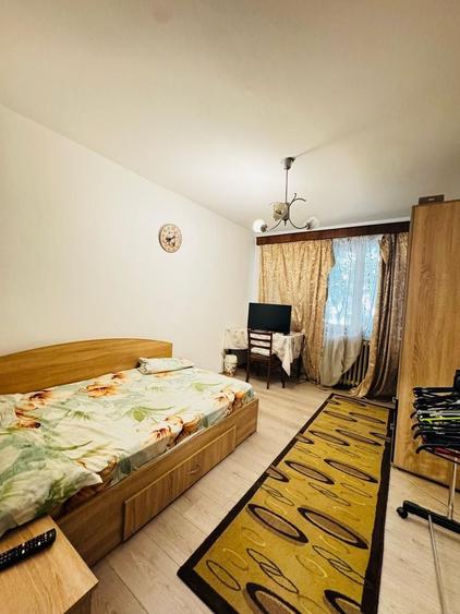Apartament cu 2 camere semidecomandat, mobilat în Colentina