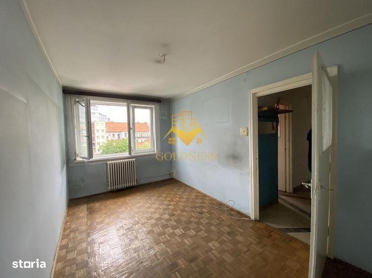 Apartament cu 2 camere decomandat în Sud — fotografia 3