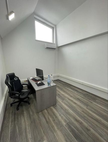 Spațiu comercial, de 100 mp, în Centura