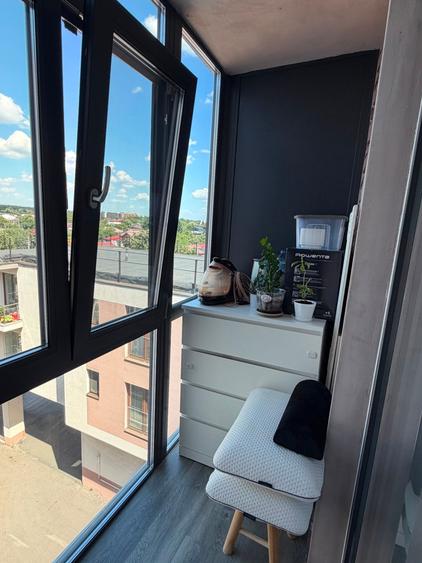 Apartament cu 3 camere decomandat în Sisești