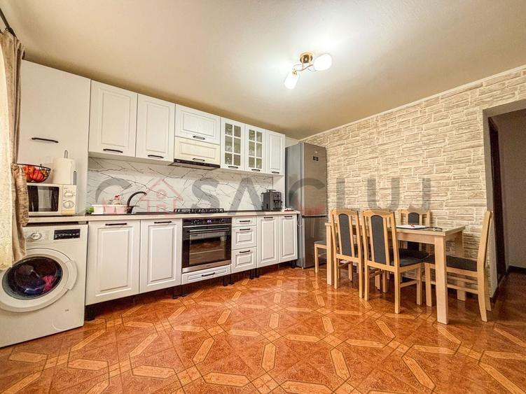 Apartament cu 3 camere semidecomandat, mobilat în Iris
