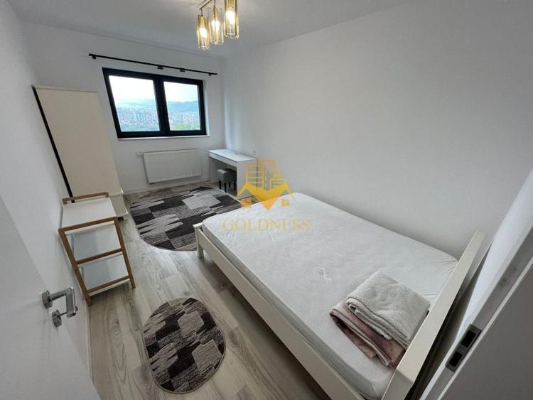 Apartament cu 3 camere semidecomandat, mobilat în Zorilor