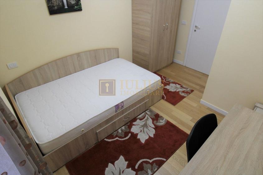 Apartament cu 3 camere decomandat în Central