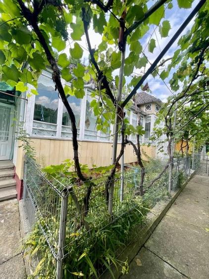 Casă individuală cu 3 camere cu Canalizare în Fălticeni