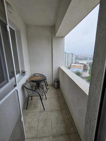 Apartament cu 2 camere semidecomandat în Militari
