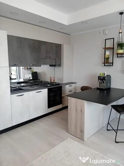 Apartament cu 2 camere semidecomandat în Costi