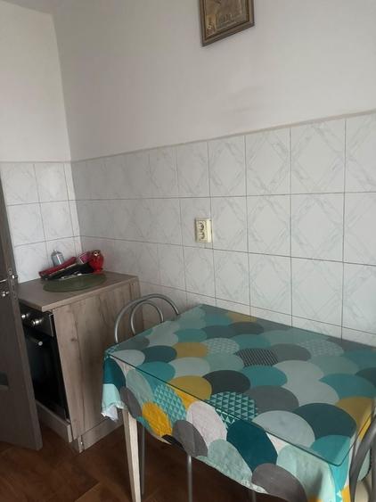 Apartament cu 2 camere decomandat în Malu Roșu