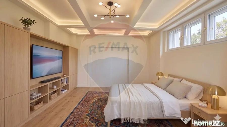 Apartament cu 3 camere semidecomandat în Calea Victoriei