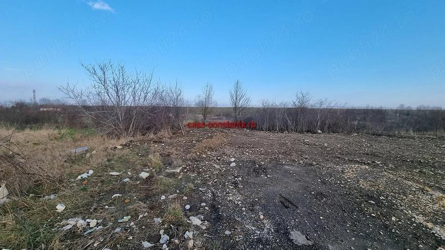 Teren de 4937 mp, în Sud