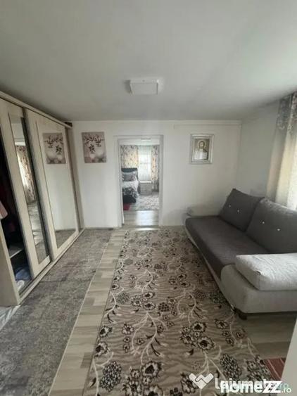 Casă cu 4 camere cu Teren 4400 Mp în Rădăuți