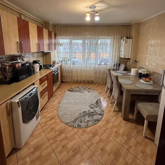 Apartament cu 2 camere decomandat în Buzaului