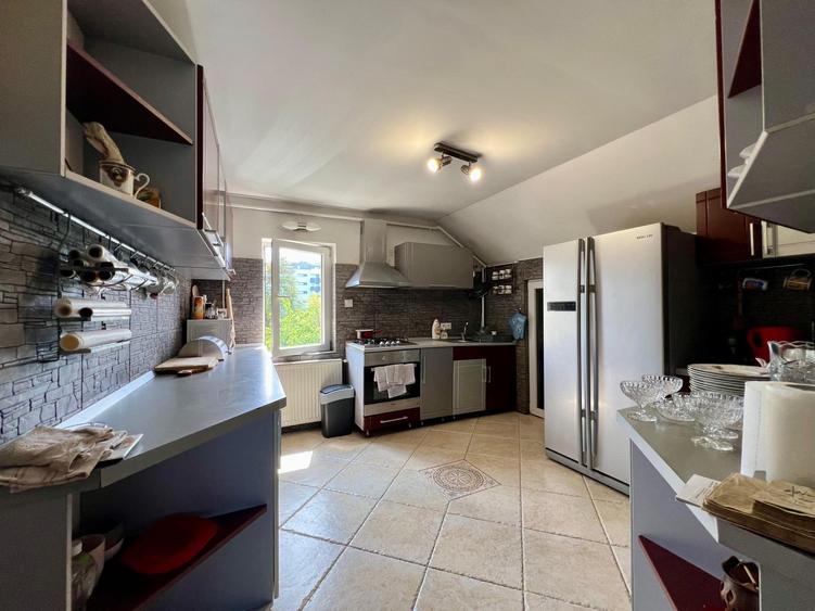 Apartament 4 camere pe 2 nivele | Zorilor - Observator | 120 mp | 3 parcari - 4