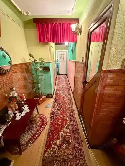 Apartament cu 3 camere decomandat, mobilat în Dancu
