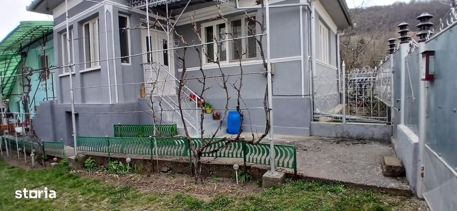 Casă cu 3 camere în Bădeni