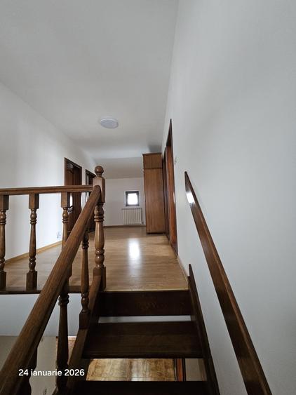 Casă cu 4 camere cu Teren 3000 Mp în Hudum
