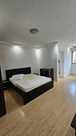 Garsonieră semidecomandată în Lacul Tei