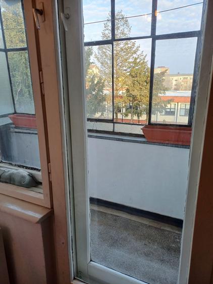 Apartament cu 2 camere nedecomandat în Micro 9
