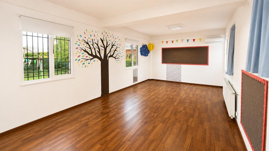 Casă individuală cu 11 camere cu Teren 1300 Mp în Pipera