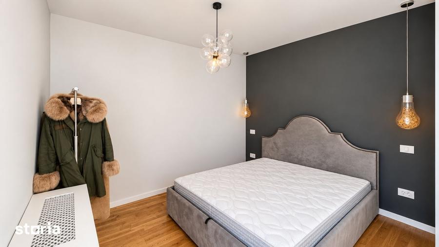 Casă cu 6 camere cu Teren 350 Mp în Central