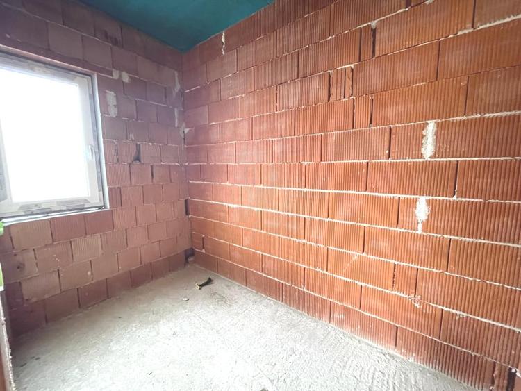Casă individuală cu 3 camere cu Teren 535 Mp în Micești