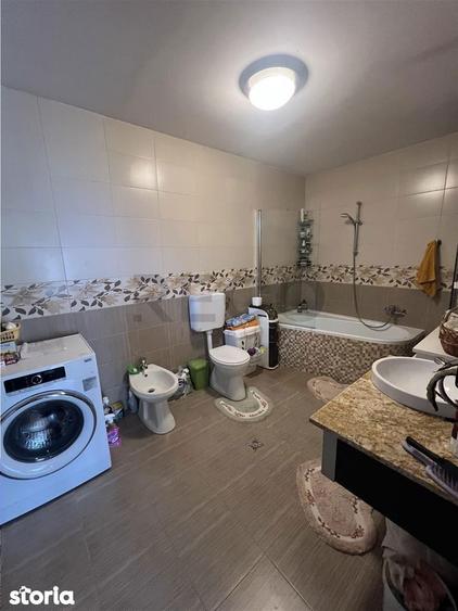 Casă cu 4 camere cu Teren 577 Mp în Iorga