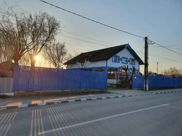 Casă cu 4 camere în Dunavățu de Jos
