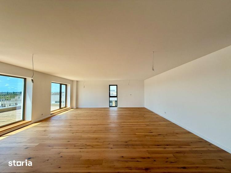 Penthouse cu terasa spectaculoasa ?i vedere la lac / 260 mp - 3