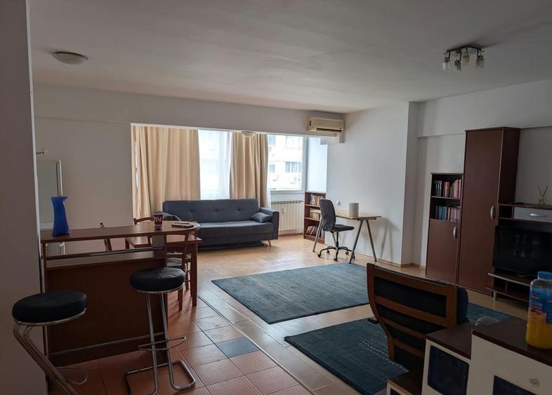 Apartament cu 2 camere semidecomandat, mobilat în Dorobanți
