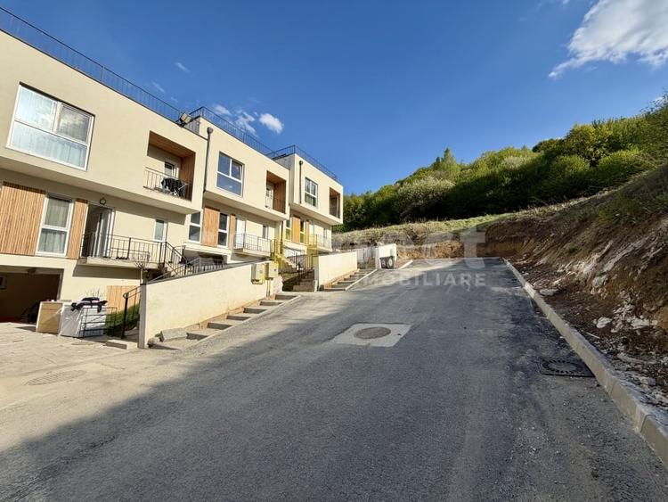 Casă cu 4 camere cu Canalizare în Florești