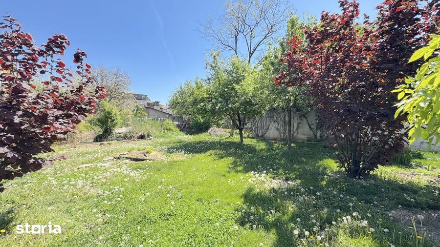 Casă cu 10 camere cu Teren 990 Mp în Ferentari