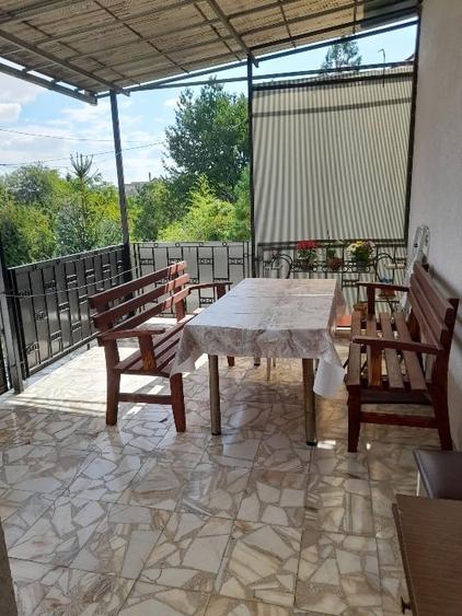 Duplex cu 4 camere cu Canalizare în Semicentral