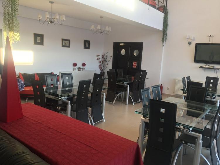 Casă cu 18 camere cu Teren 1500 Mp în Rășinari