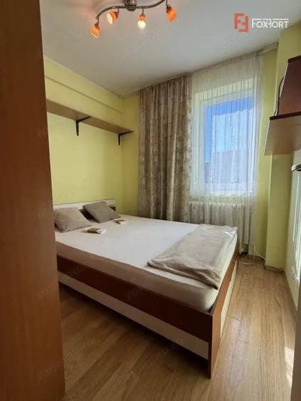 Apartament cu 4 camere semidecomandat, mobilat în Circumvalațiunii