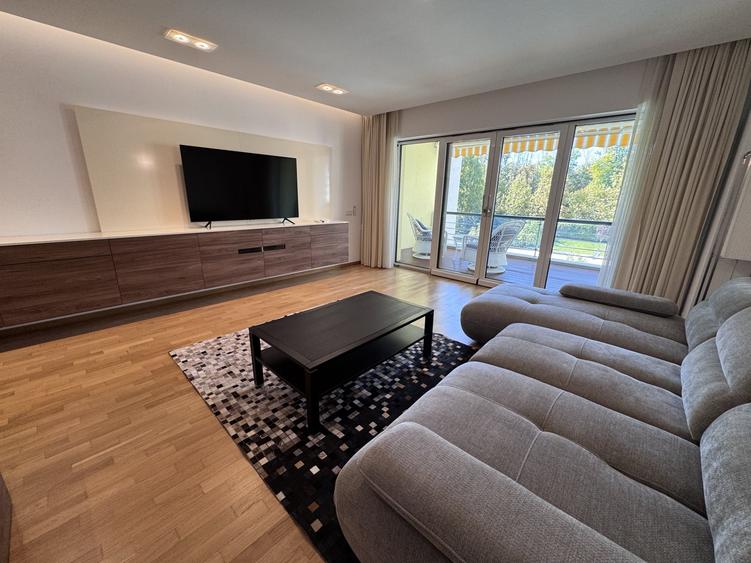 Apartament cu 4 camere decomandat, mobilat în Herăstrău