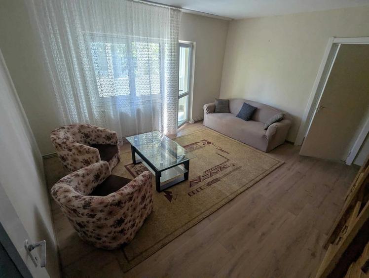 Apartament cu 2 camere semidecomandat în Central