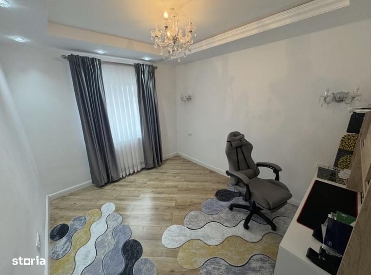Apartament cu 4 camere în Central