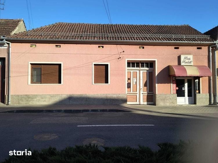 Casă cu 4 camere cu Teren 180 Mp în Central