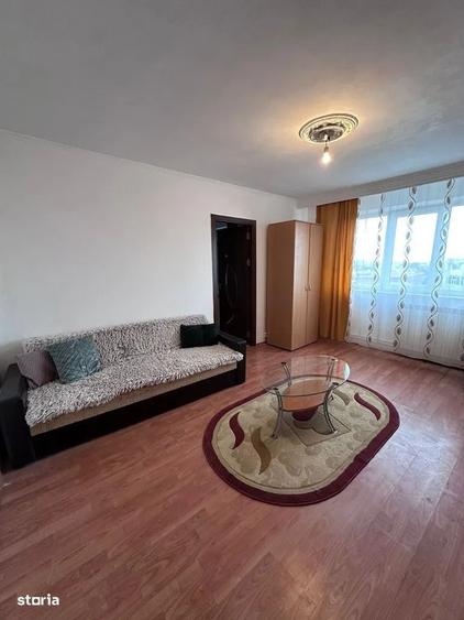 Apartament cu 2 camere, mobilat în Casa de Cultură