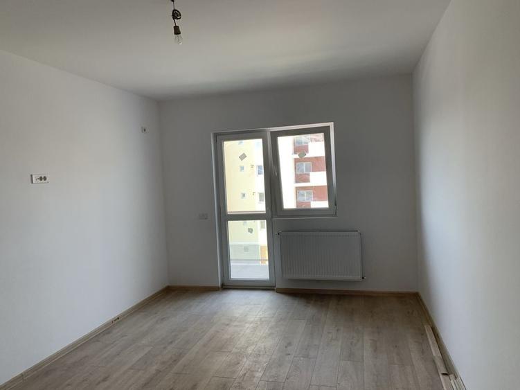 Apartament cu 2 camere decomandat în Berceni