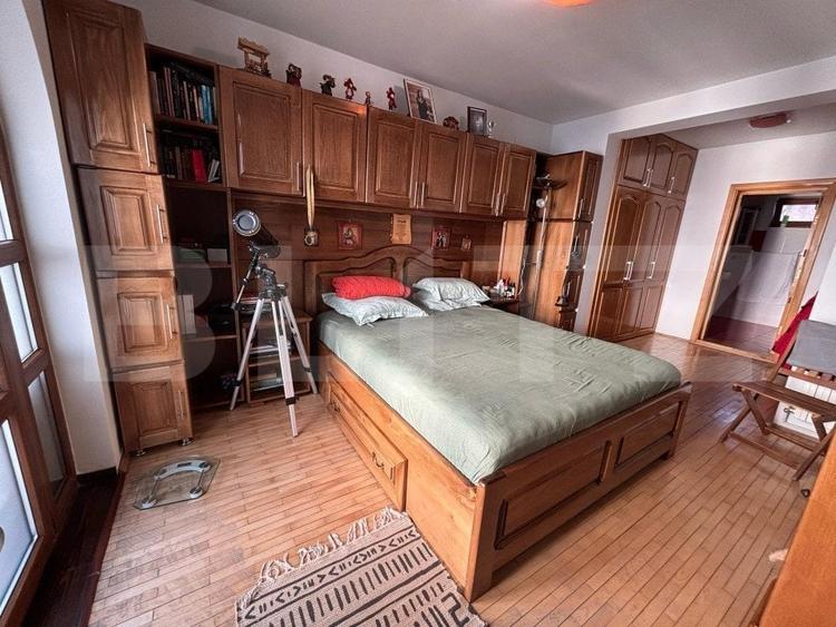 Casă cu 5 camere cu Teren 2300 Mp în Aninoasa