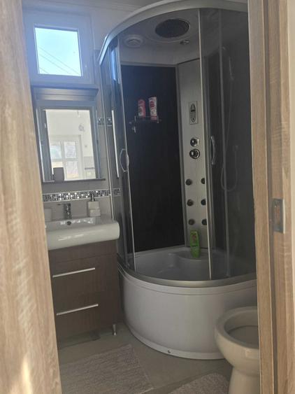 Casă cu 2 camere în Central